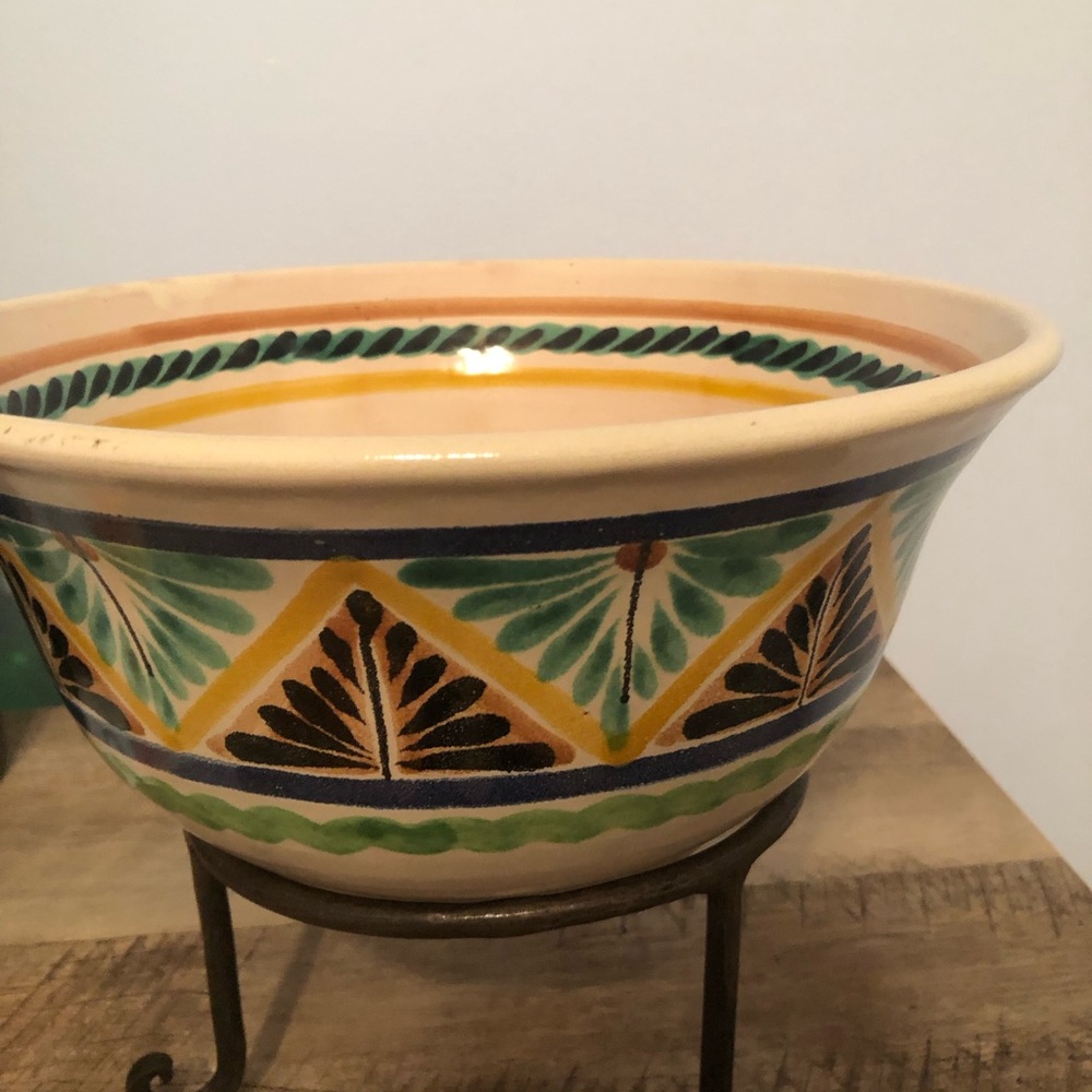 Gorky Gonzalez Majolica Bowl in Green, Yellow and Black- Gio Mexico Imported
